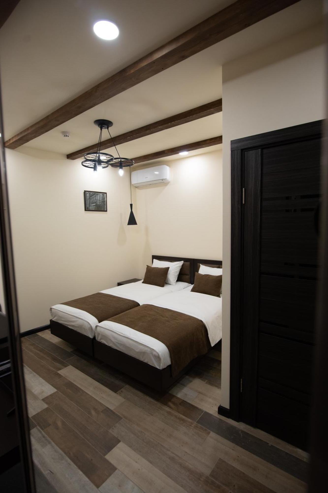 Boutique Living Hotel Erywań Zewnętrze zdjęcie