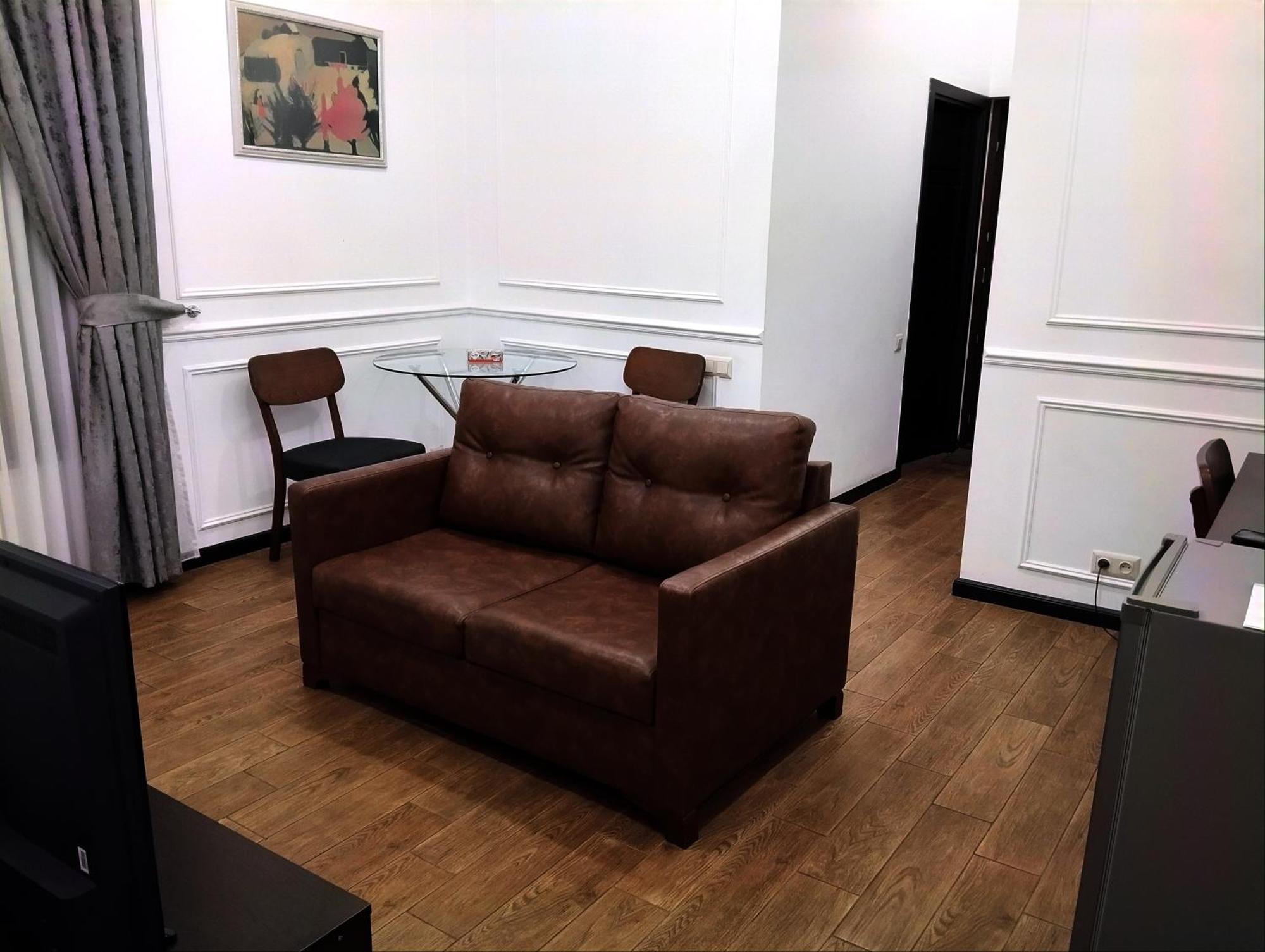 Boutique Living Hotel Erywań Zewnętrze zdjęcie