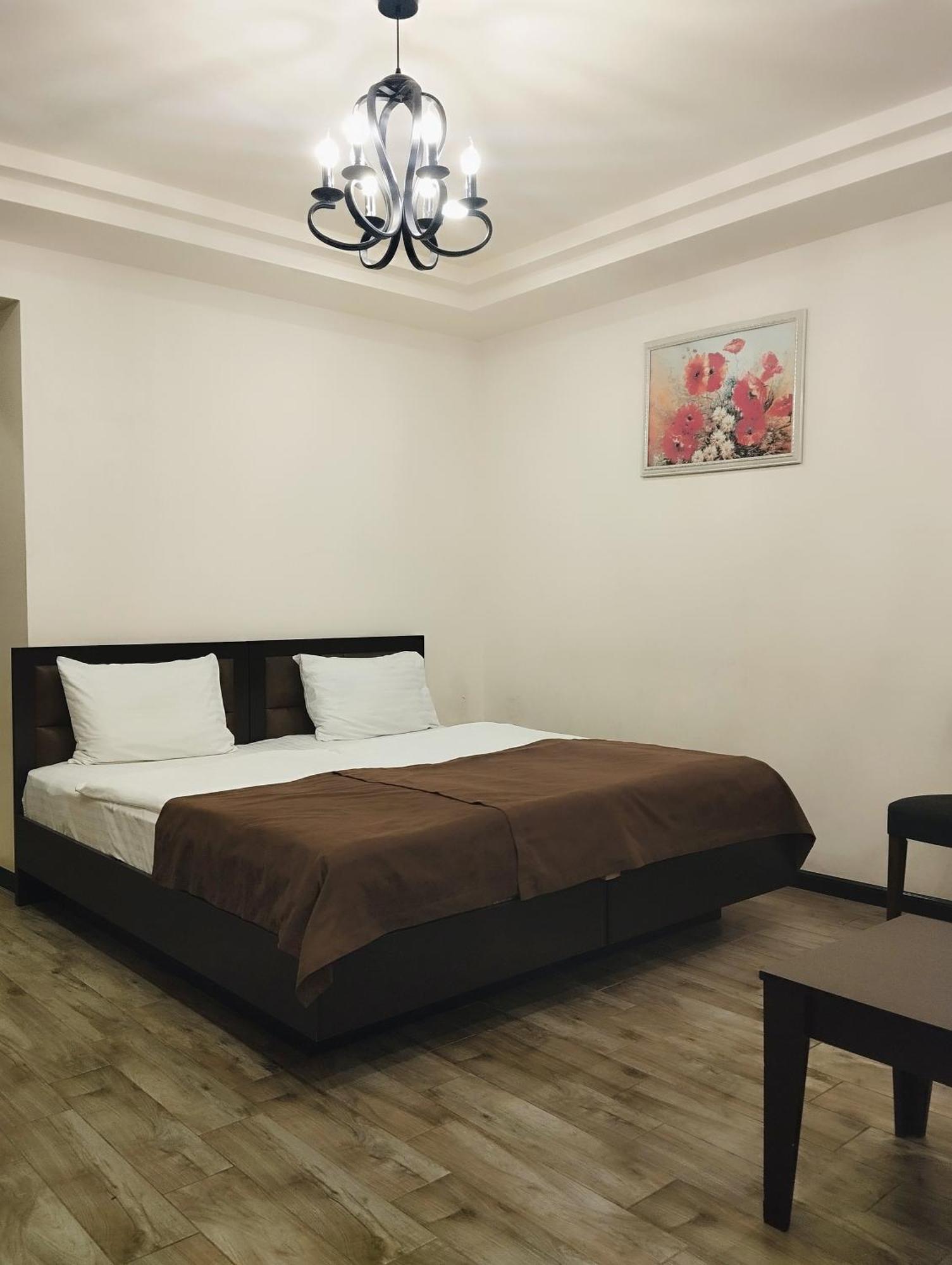 Boutique Living Hotel Erywań Zewnętrze zdjęcie