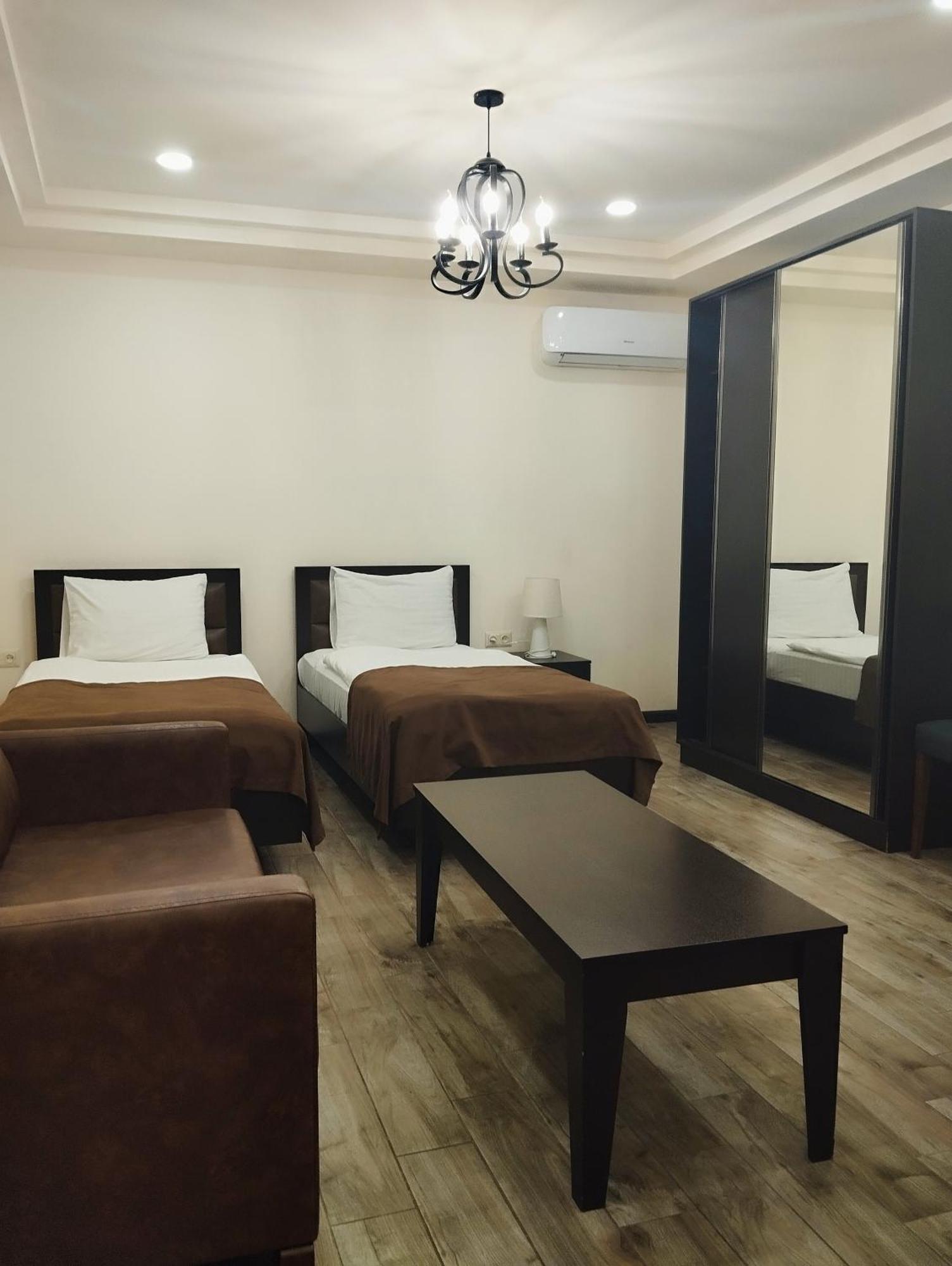 Boutique Living Hotel Erywań Zewnętrze zdjęcie
