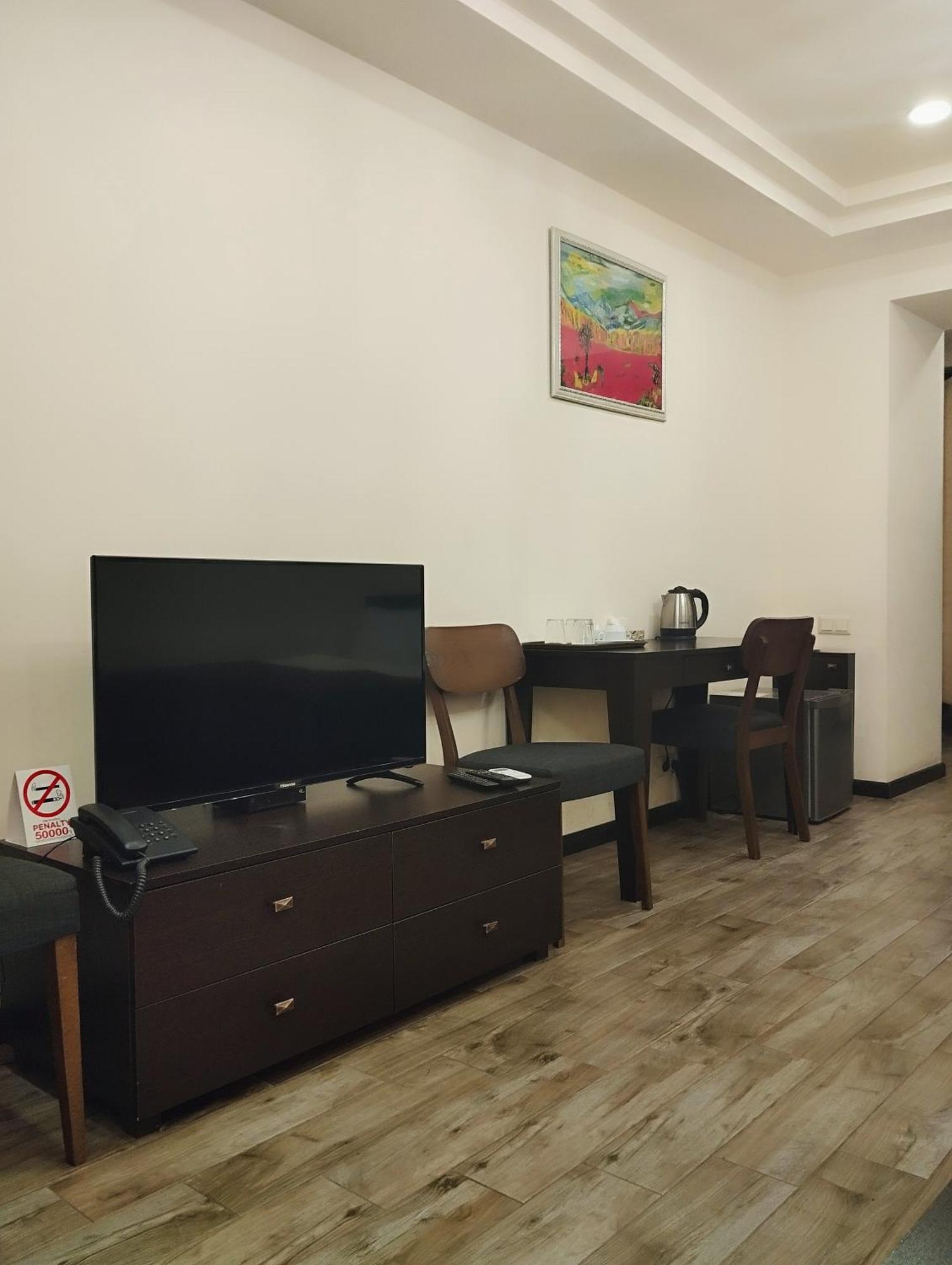 Boutique Living Hotel Erywań Zewnętrze zdjęcie