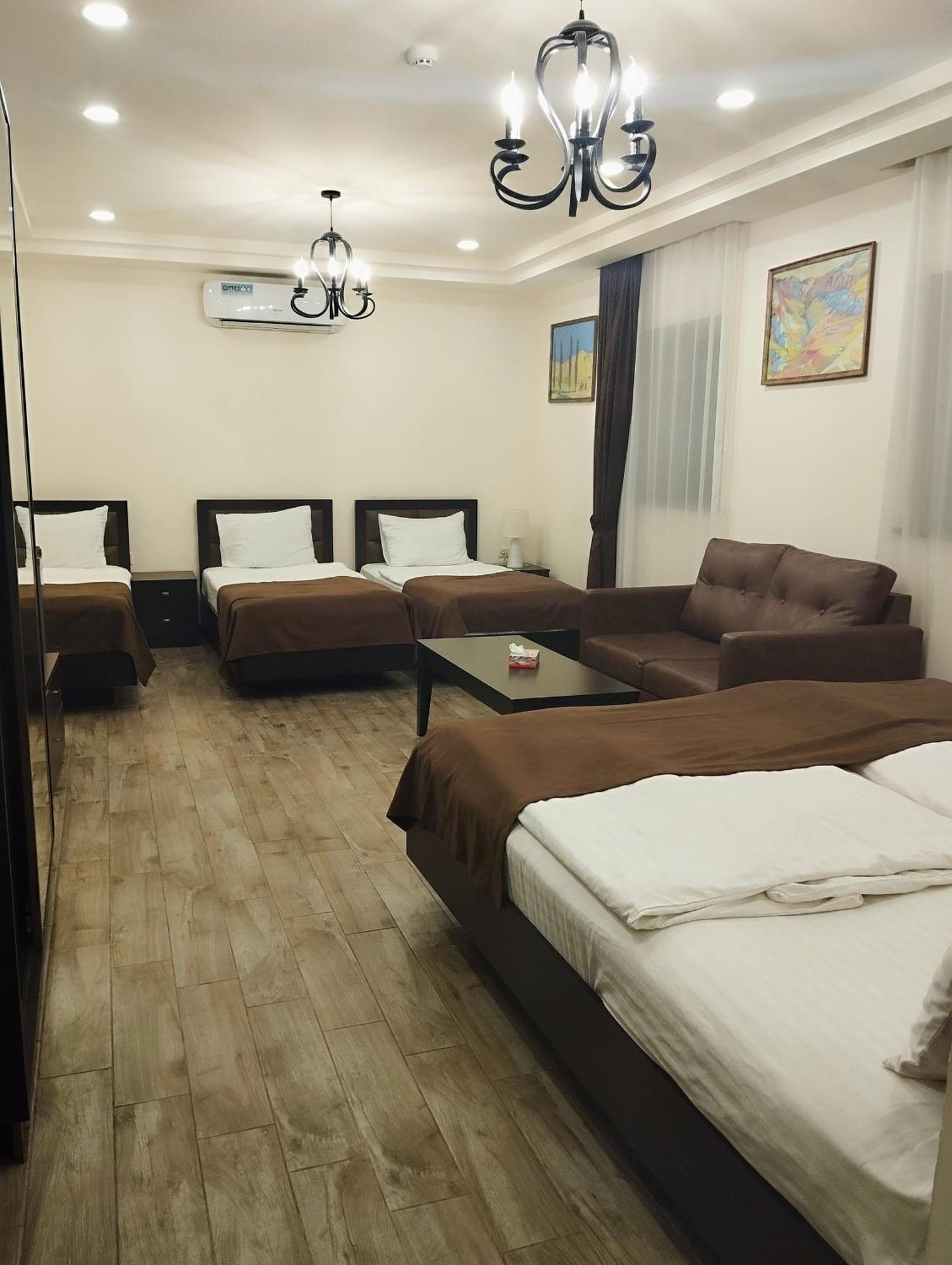 Boutique Living Hotel Erywań Zewnętrze zdjęcie