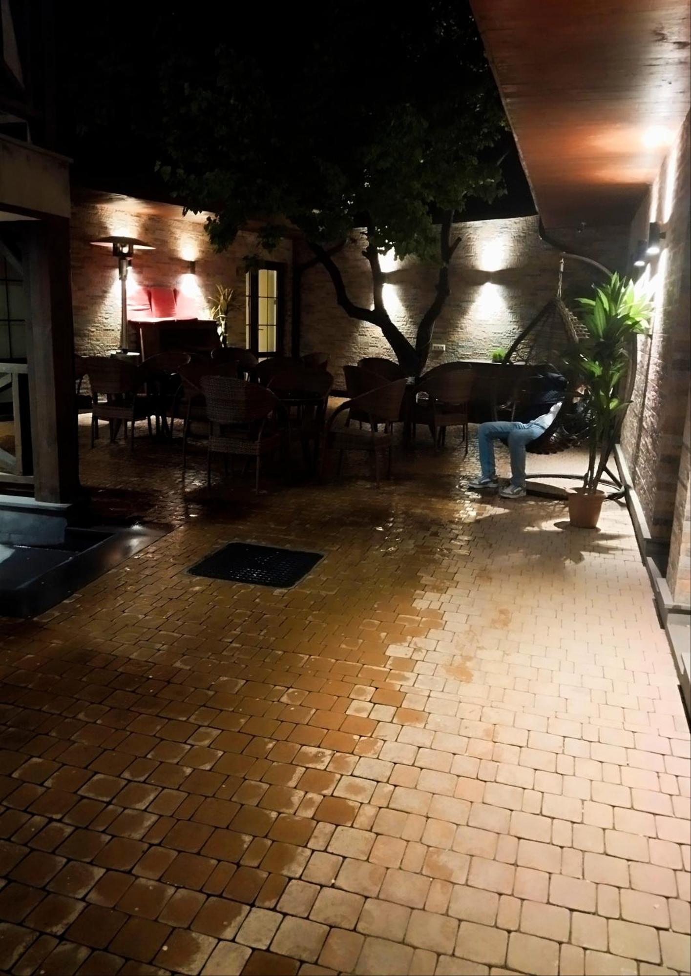 Boutique Living Hotel Erywań Zewnętrze zdjęcie