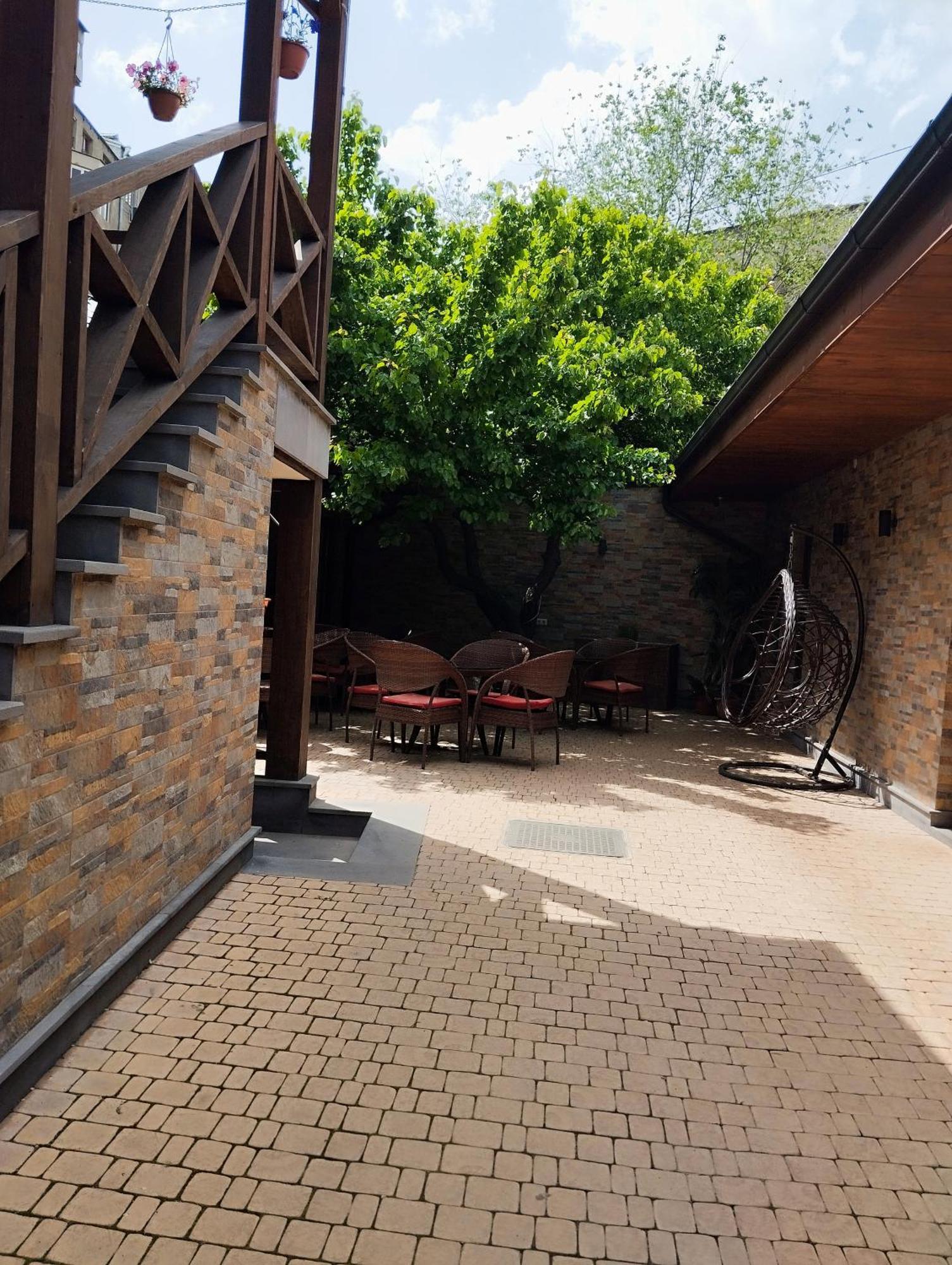 Boutique Living Hotel Erywań Zewnętrze zdjęcie